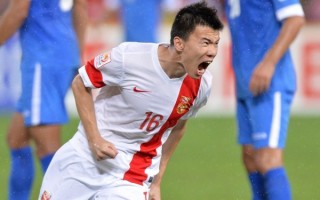 买足球比25元贵吗，买足球比25元贵吗为什么
